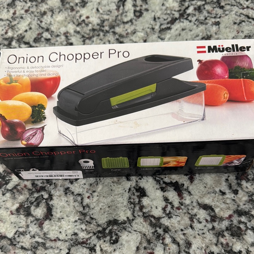 Onion chopper pro NWT